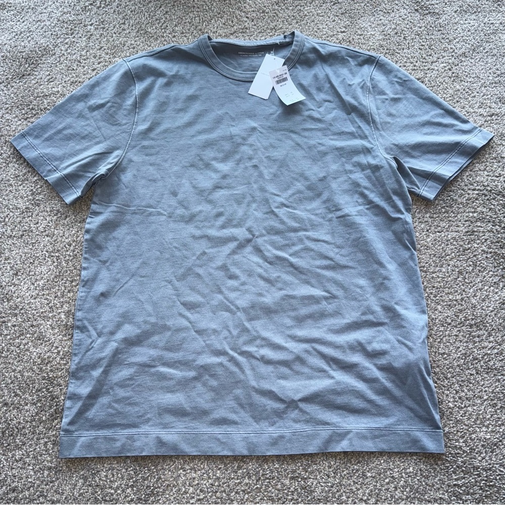 NWT! Abercrombie & Fitch - Classic Polished Tee - Blue Wash, Medium - Picture 2 of 5
